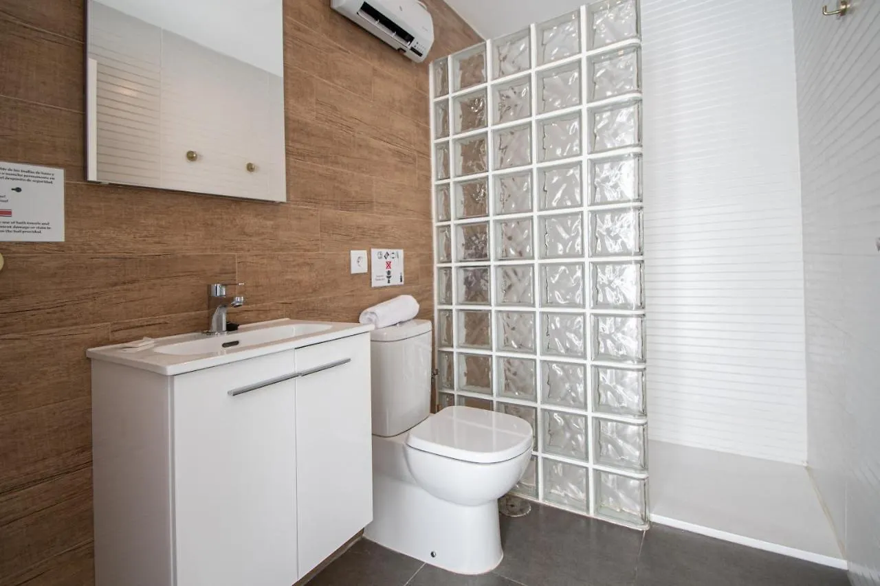 Apartamento Los Claveles - La Caleta Apartamento Cádiz España